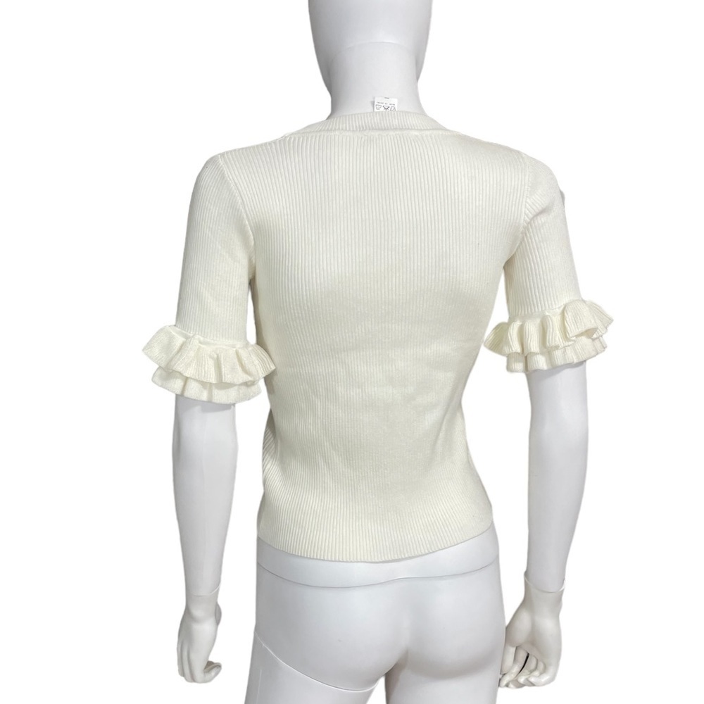 Ivory Raffle Sleeve Sweater
New - Picture 4 of 7
